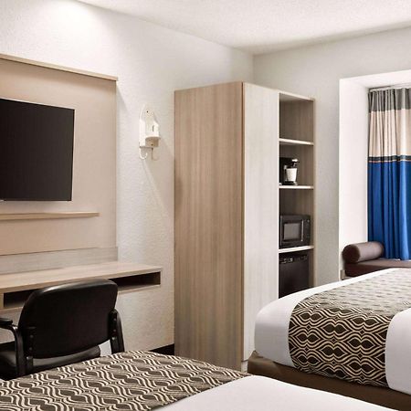 Microtel Inn & Suites By Wyndham Florence/Cincinnati Airpo Exterior photo