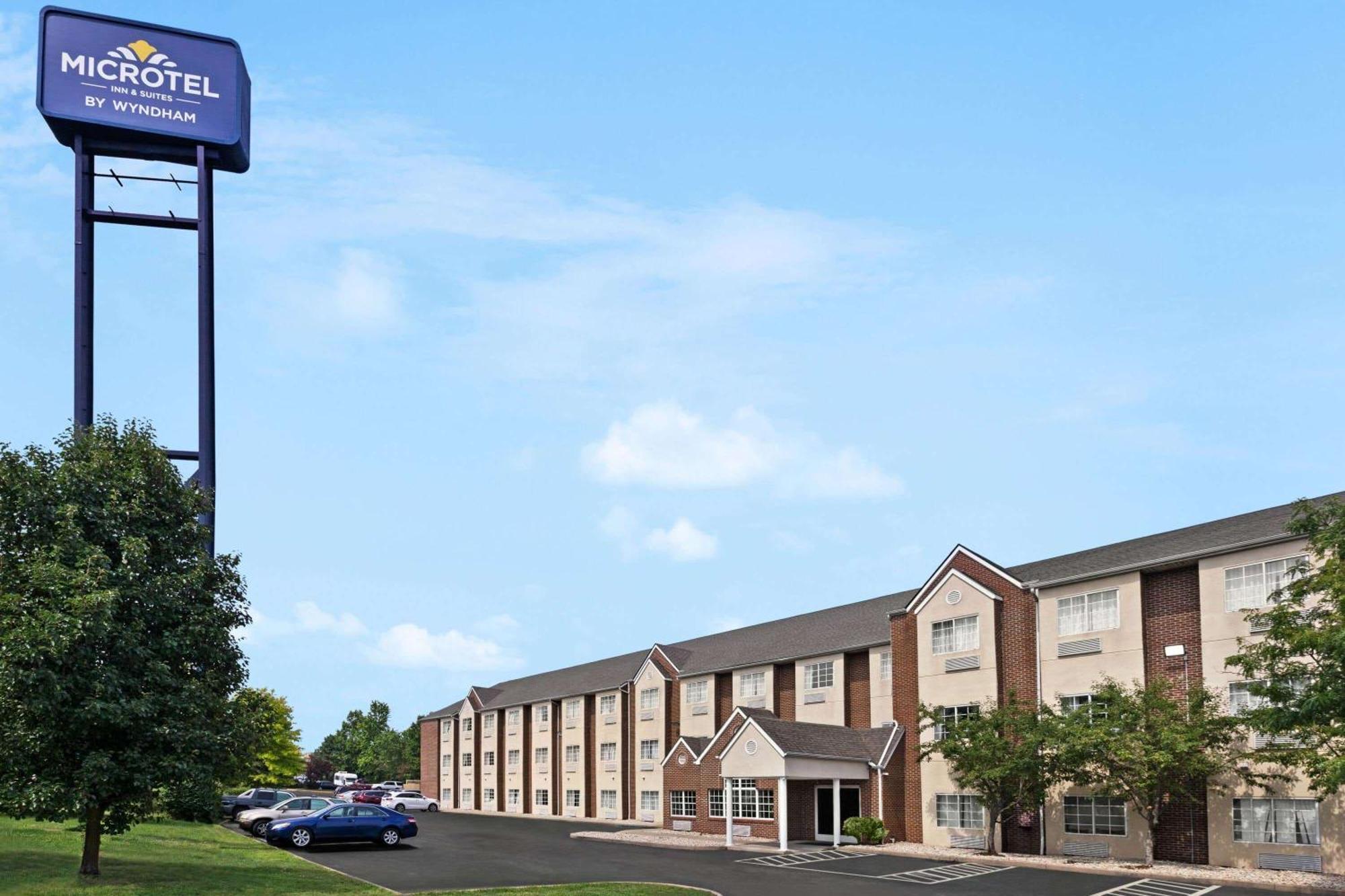 Microtel Inn & Suites By Wyndham Florence/Cincinnati Airpo Exterior photo